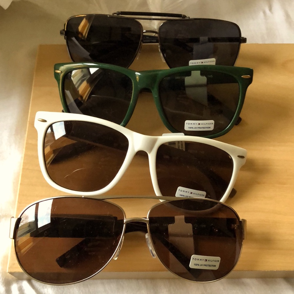 4 pairs of sunglasses Tommy Hilfiger